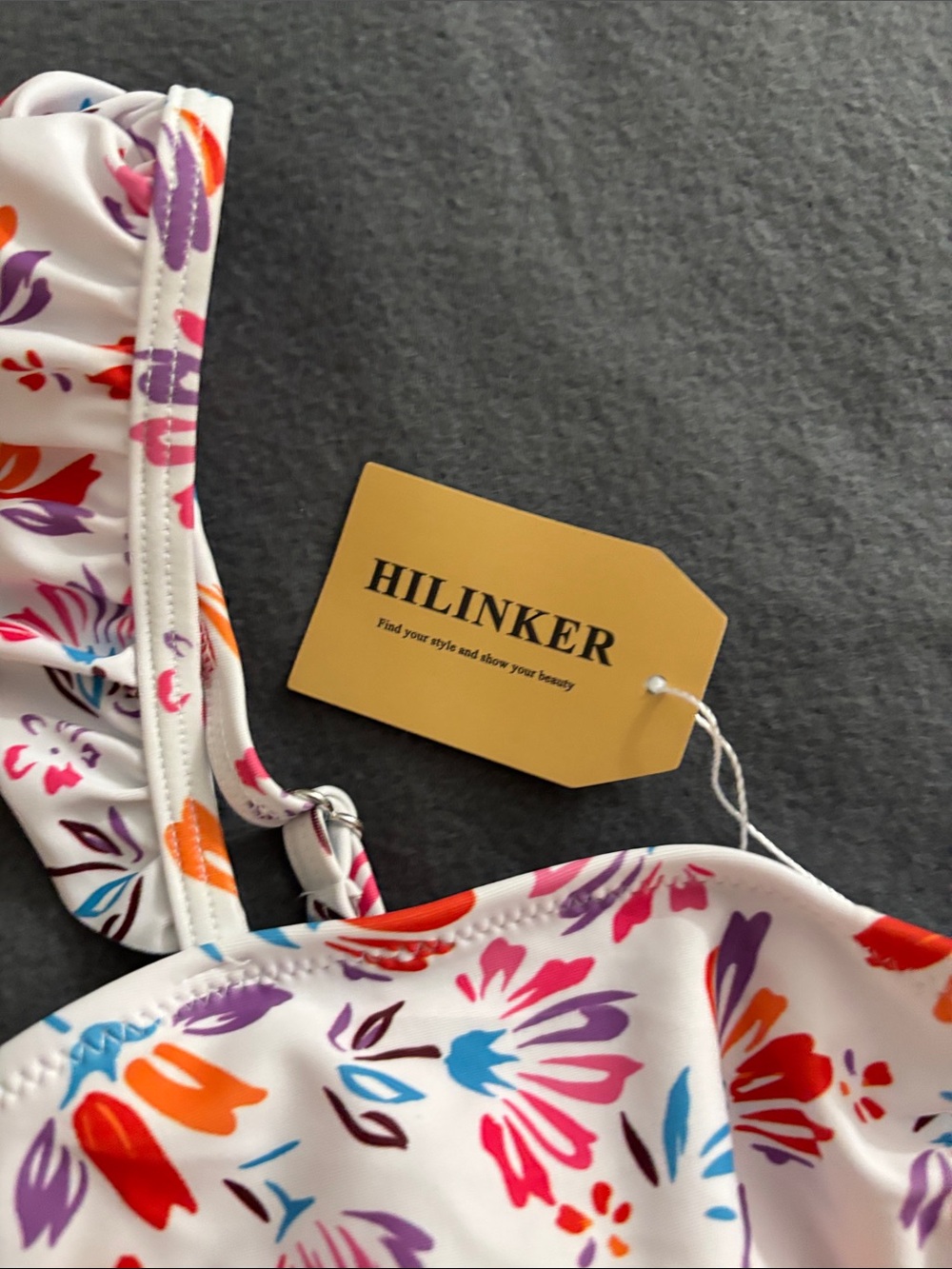 Hilinker Floral Ruched One Piece Swimsuit NWT Size M - Picture 4 of 8